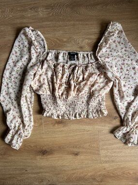 Forever 21 Cream Floral Smocked Puff-Sleeve Crop Top